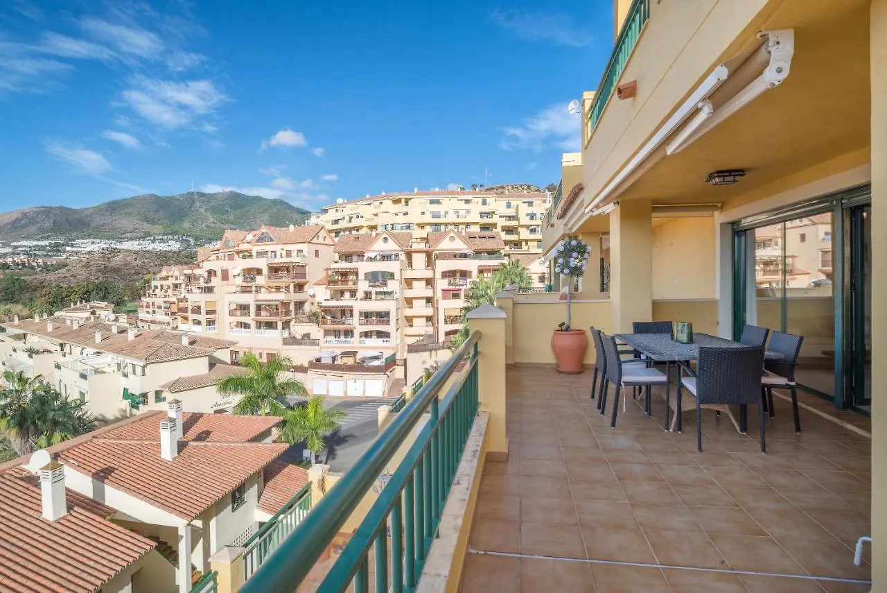 Luxury Apartment At Torrequebrada ベナルマデナ